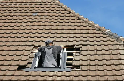 Pose de velux - Courtois-sur-Yonne